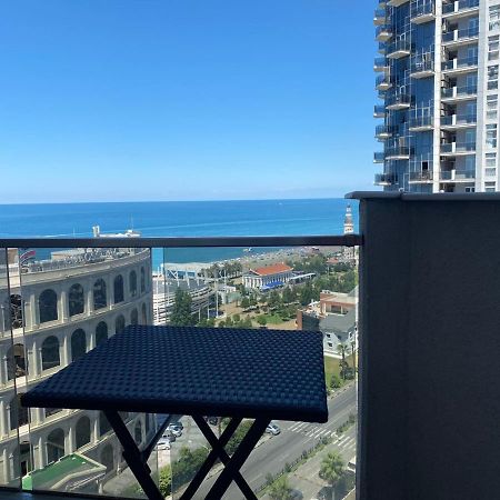 Orbi Sea Tower Apartment บาทูมิ ภายนอก รูปภาพ