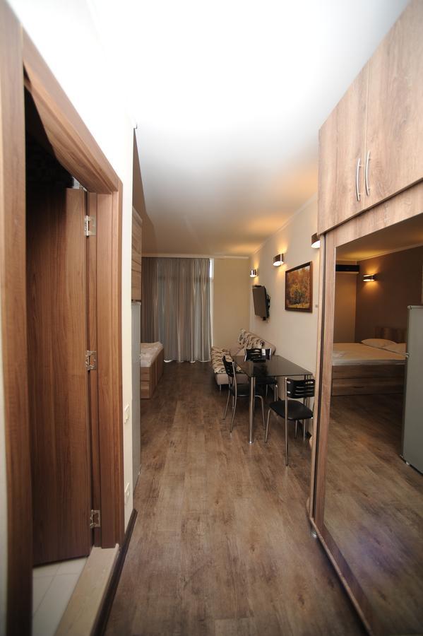 Orbi Sea Tower Apartment บาทูมิ ภายนอก รูปภาพ
