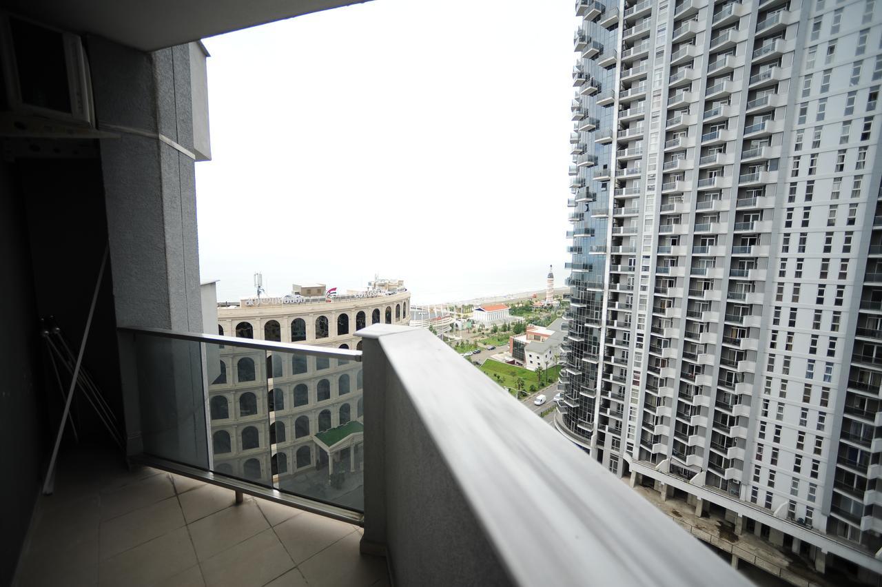 Orbi Sea Tower Apartment บาทูมิ ภายนอก รูปภาพ