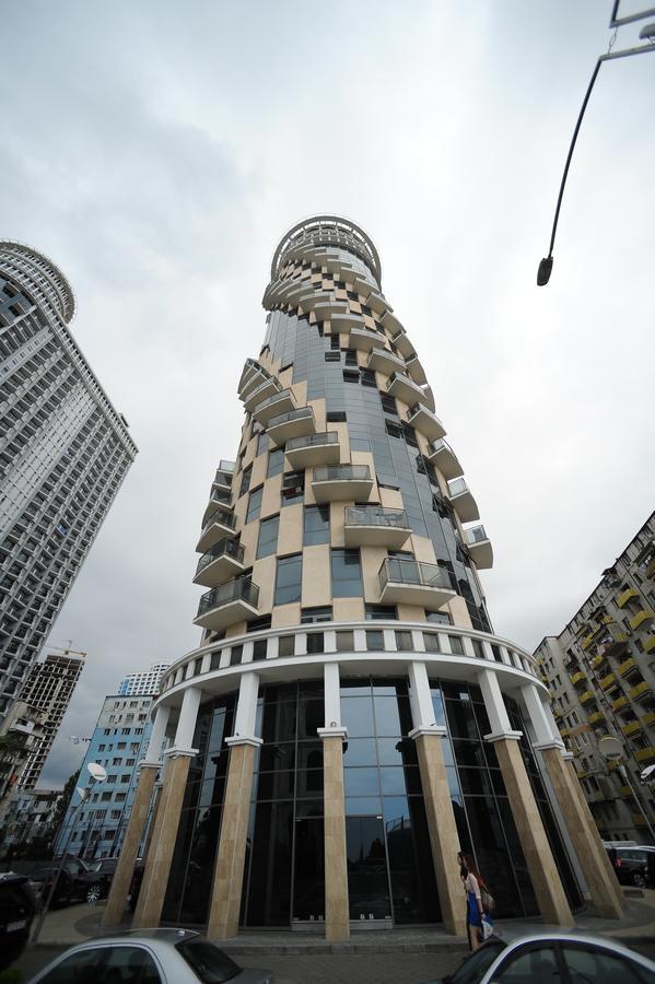 Orbi Sea Tower Apartment บาทูมิ ภายนอก รูปภาพ