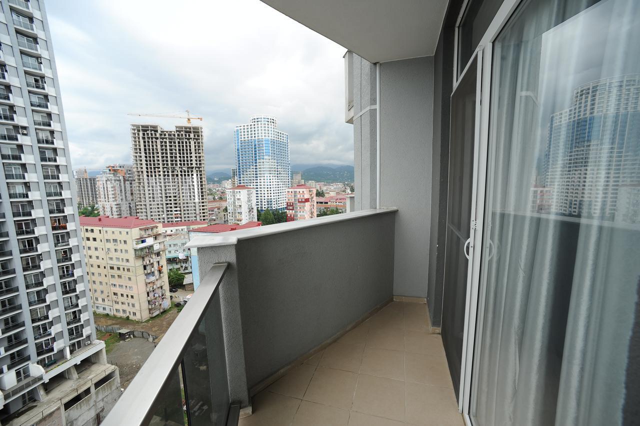 Orbi Sea Tower Apartment บาทูมิ ภายนอก รูปภาพ